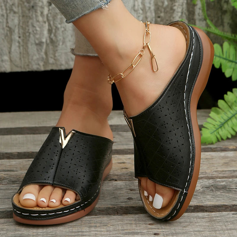 Elegant orthopedic women's sandal