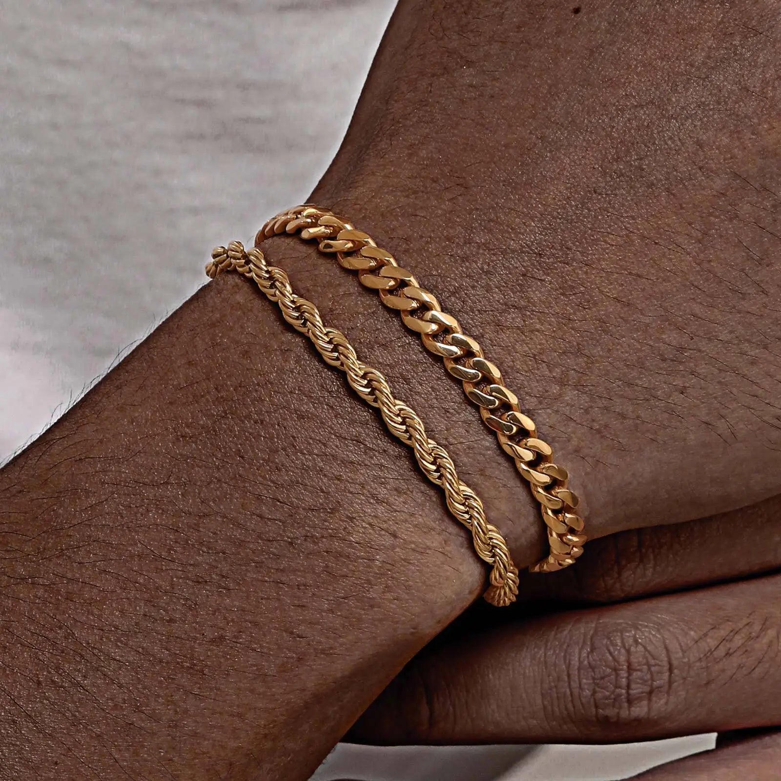 Set of 2 minimalist bracelets