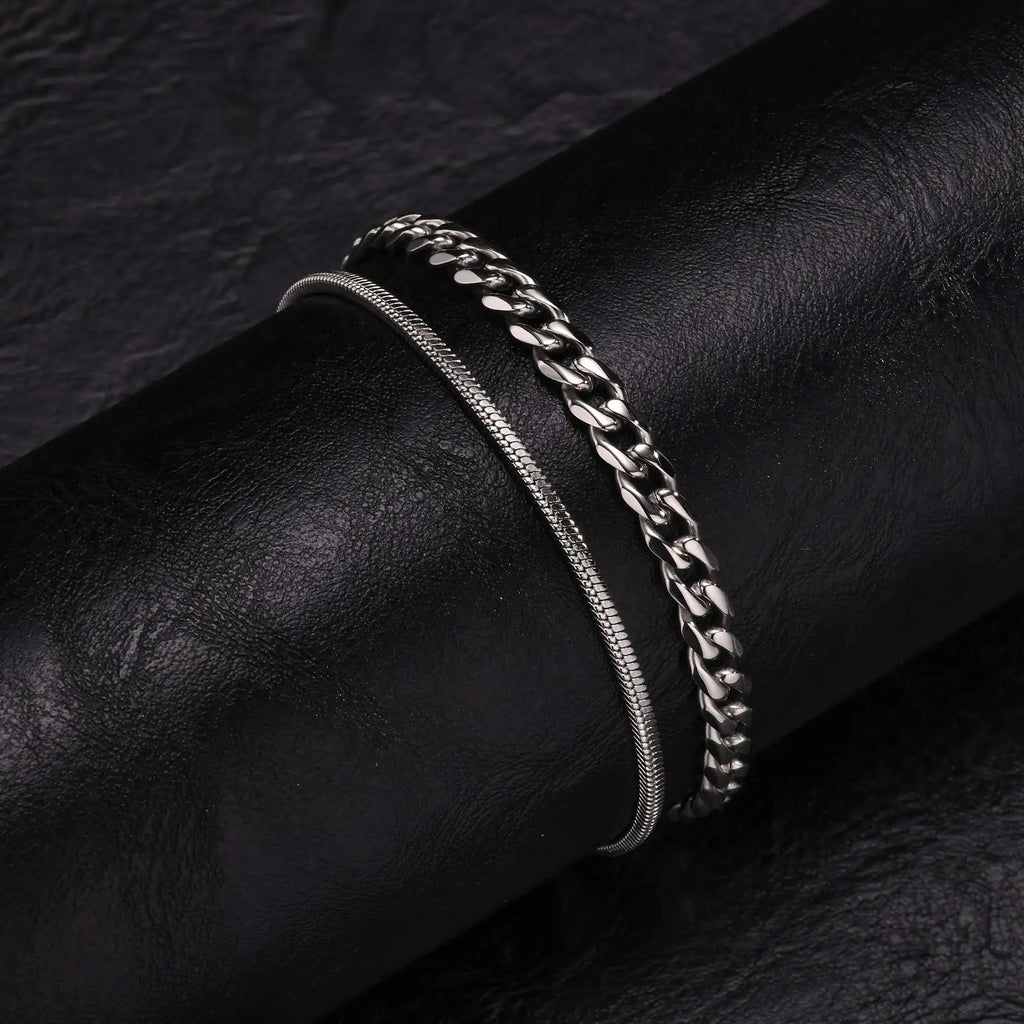 Set of 2 minimalist bracelets