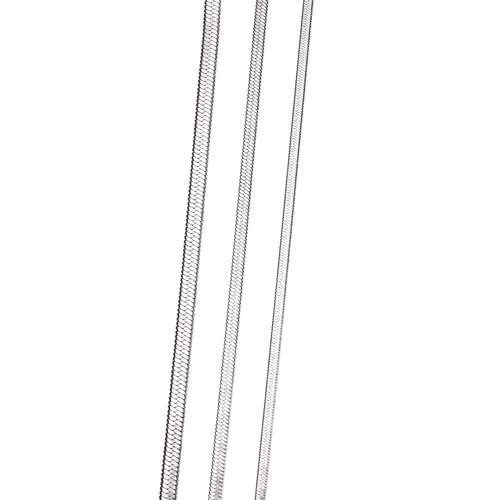 Men's necklace with a minimalist thin chain